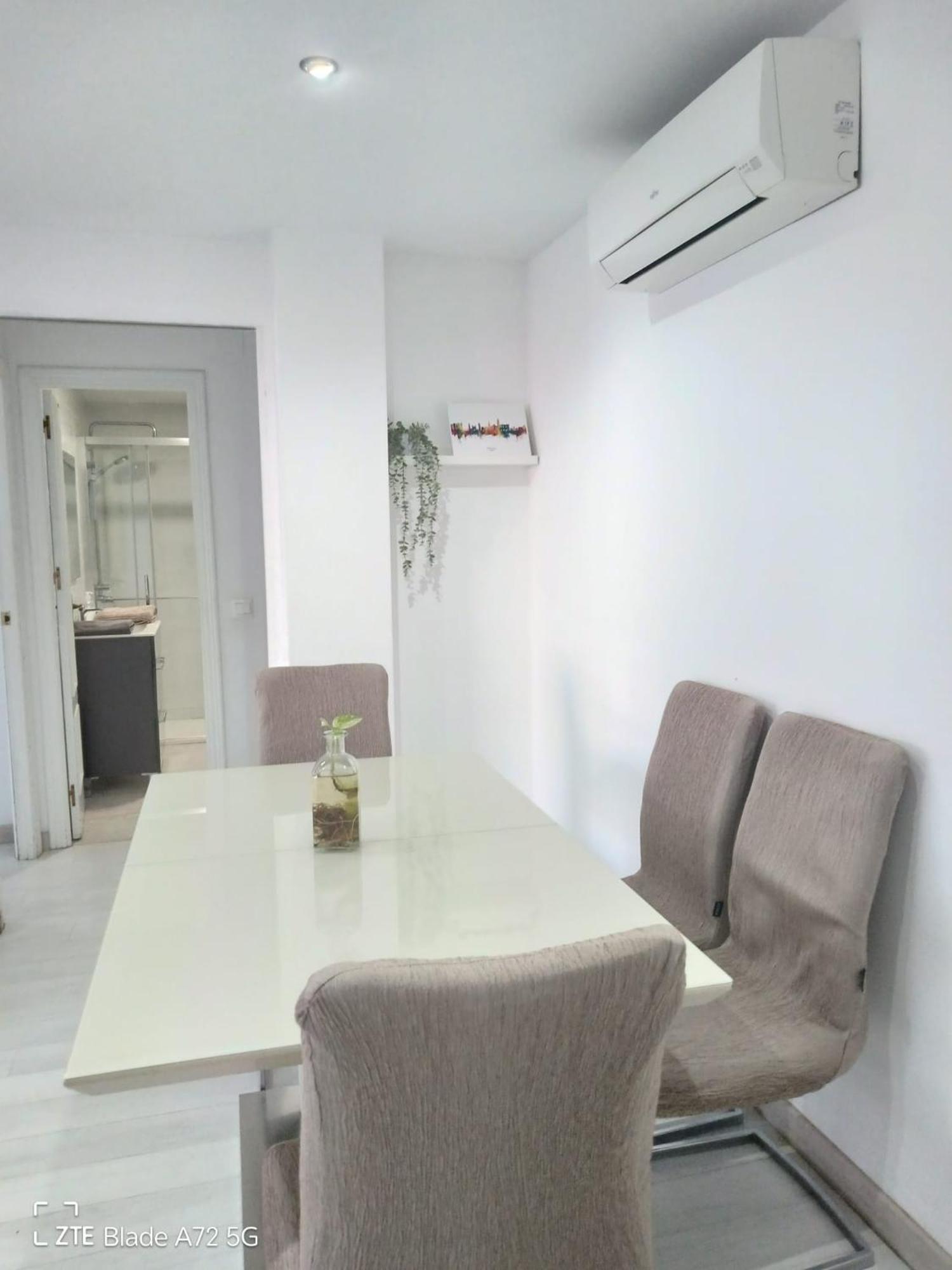 Appartement Piso Con Parkinprivado Y A10Minutosdelaplayaandando à Málaga Extérieur photo